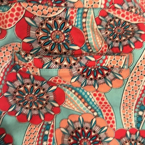 Scalloped Shorts - Picture 6 of 7